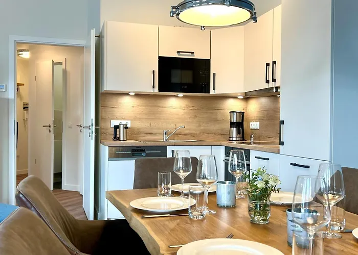 522, Seepark Apartment