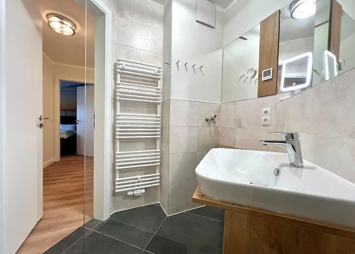 522, Seepark Apartment *